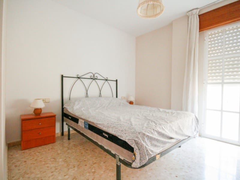 3 bedroom Flat for rent in Coin with garage - € 900 (Ref: 8982600)
