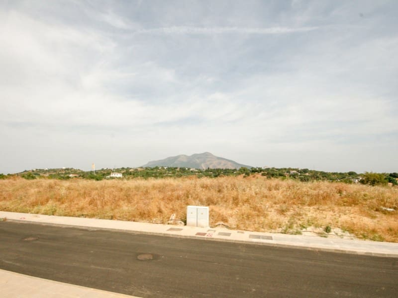 Byggetomt til salgs i Coin - € 140 000 (Ref: 9034810)