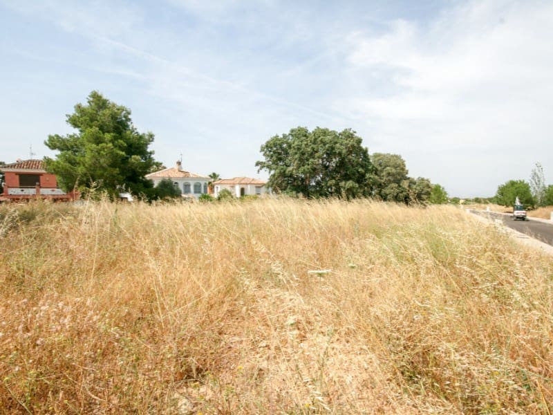 Byggetomt til salgs i Coin - € 140 000 (Ref: 9034810)