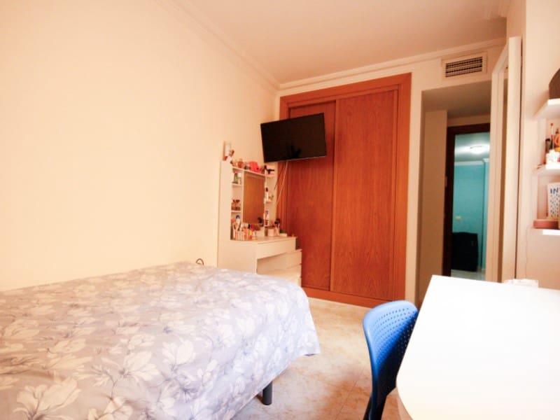 3 soveværelse Lejlighed til salg i Coin - € 265.000 (Ref: 9118950)