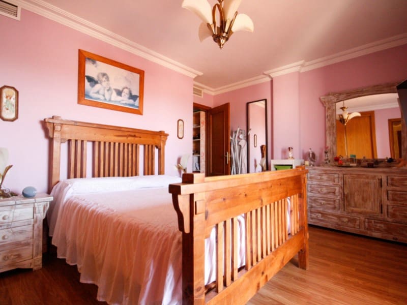 3 soveværelse Lejlighed til salg i Coin - € 265.000 (Ref: 9118950)