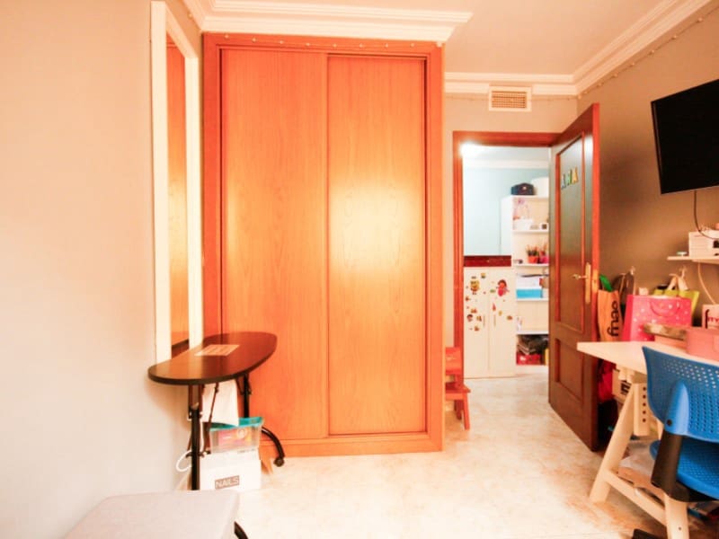 3 soveværelse Lejlighed til salg i Coin - € 265.000 (Ref: 9118950)