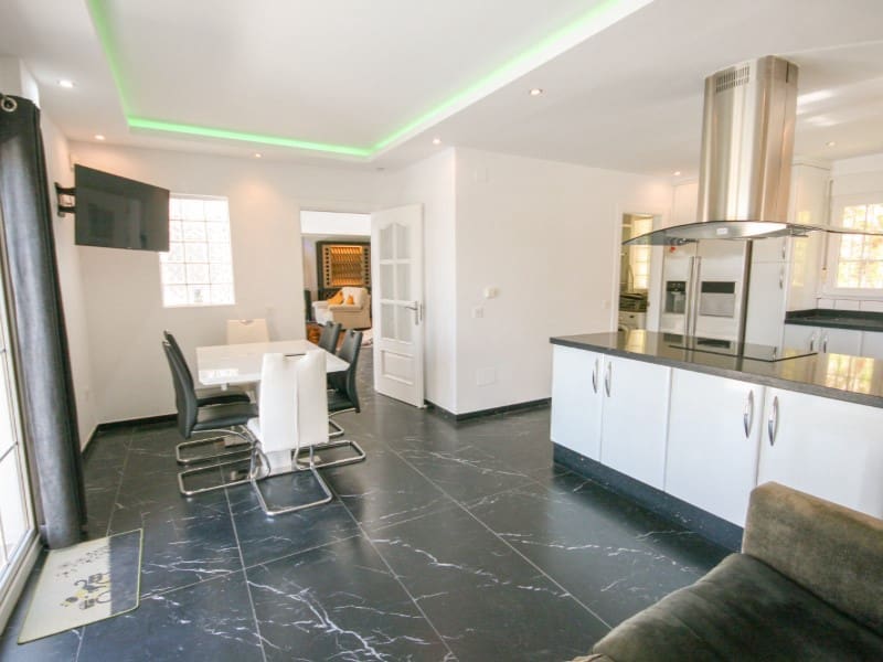 4 chambre Villa/Maison à vendre à Coin - 650 000 € (Ref: 9149164)