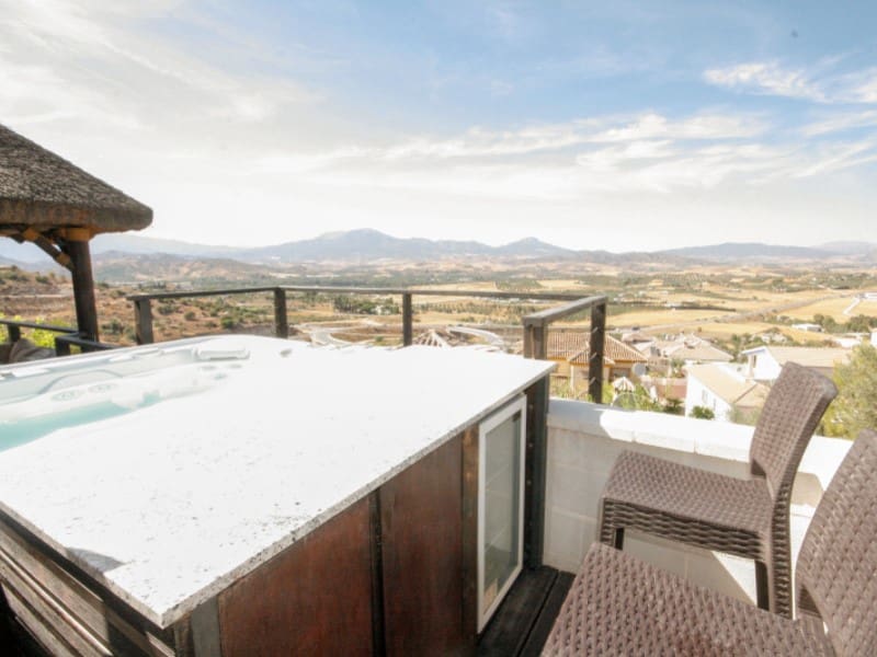 4 chambre Villa/Maison à vendre à Coin - 650 000 € (Ref: 9149164)