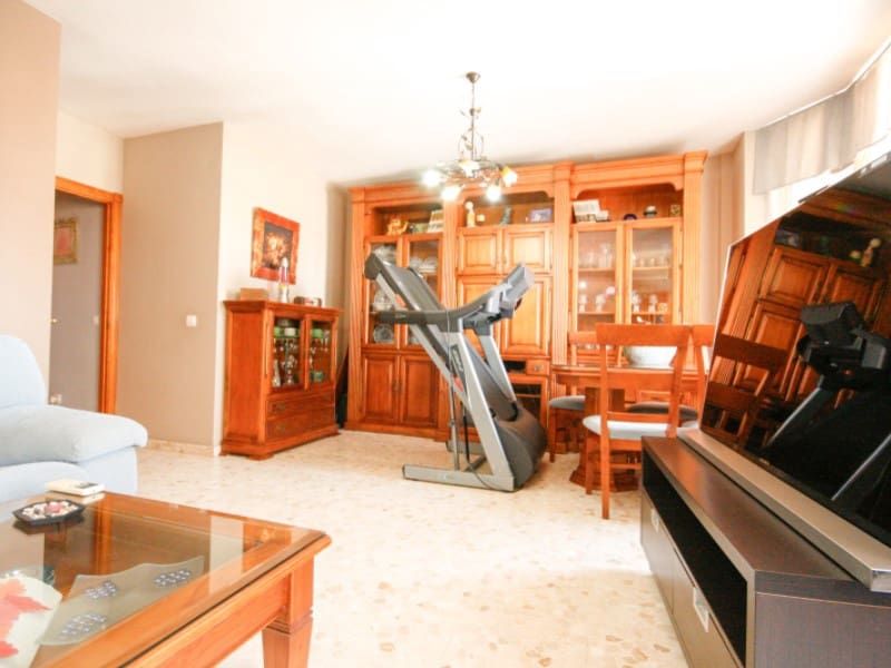 3 makuuhuone Asunto myytävänä paikassa Coin - 239 000 € (Ref: 9191303)