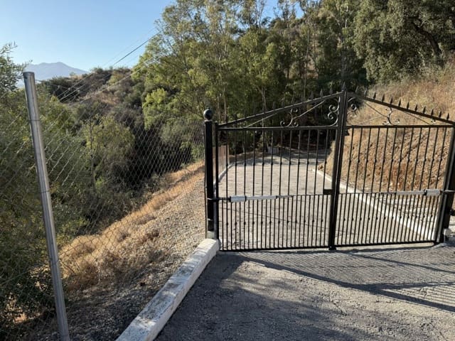 3 slaapkamer Finca/Landhuis te koop in Coín - € 385.000 (Ref: 9262830)