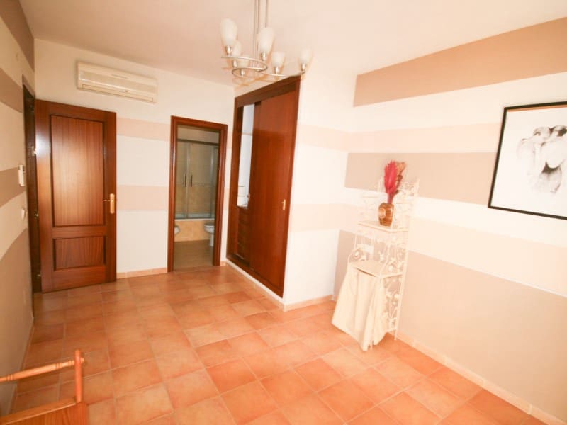 3 soveværelse Byhus til salg i Coin med garage - € 245.000 (Ref: 9296808)