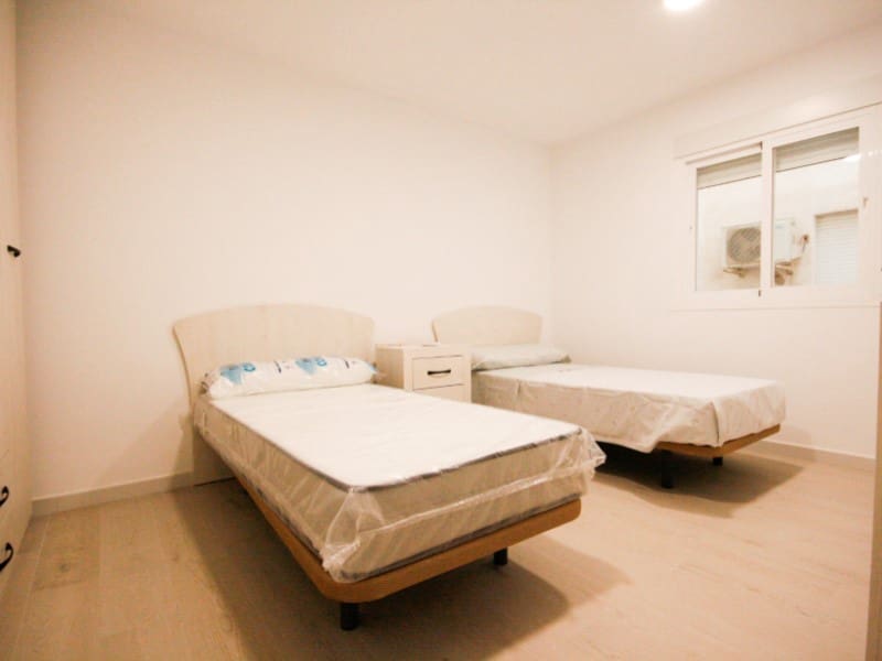 3 sypialnia Mieszkanie do wynajęcia w Coin - 1 200 € (Ref: 9347694)