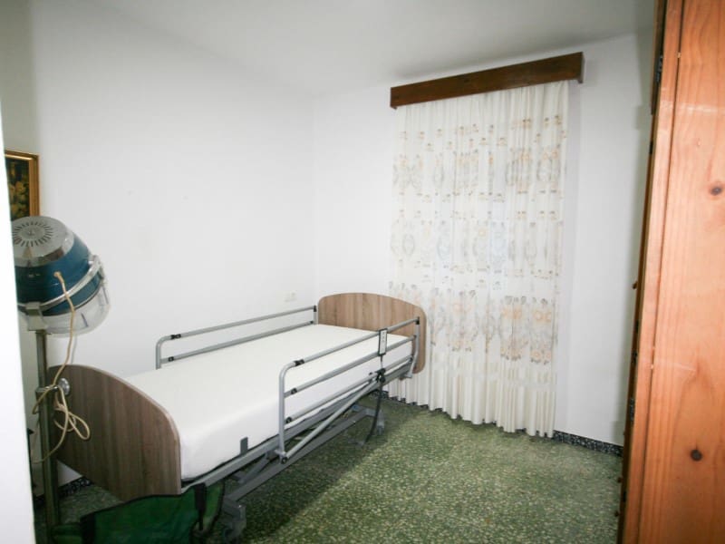 4 bedroom Townhouse for sale in Coin - € 195,000 (Ref: 9414311)