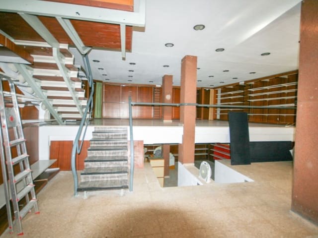 Erhverv til salg i Coín - € 472.500 (Ref: 9449274)