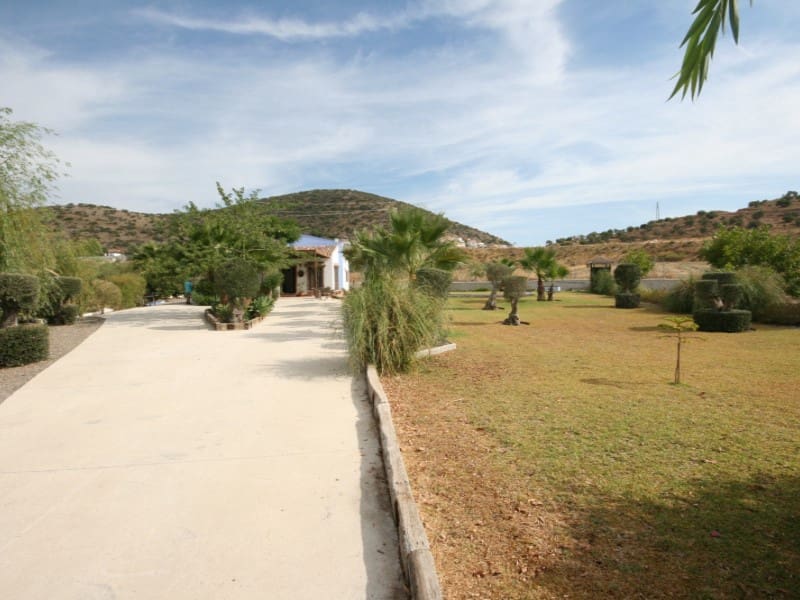 Finca/Casa Rural de 3 habitaciones en Coín en venta - 375.000 € (Ref: 9468439)