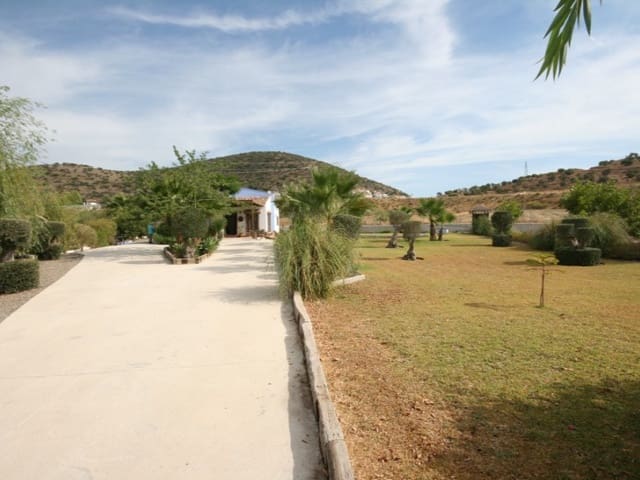 Finca/Casa Rural de 3 habitaciones en Coín en venta - 375.000 € (Ref: 9468439)