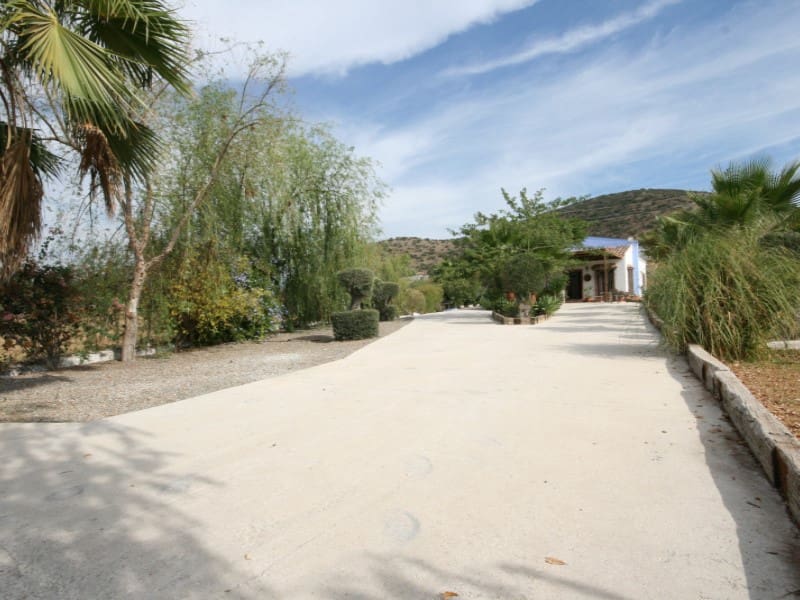 Finca/Casa Rural de 3 habitaciones en Coín en venta - 375.000 € (Ref: 9468439)