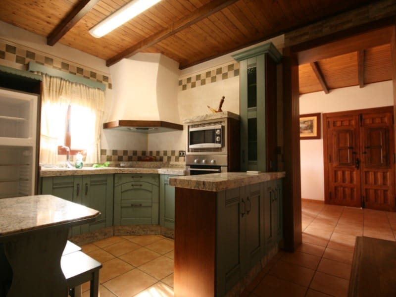 Finca/Casa Rural de 3 habitaciones en Coín en venta - 375.000 € (Ref: 9468439)