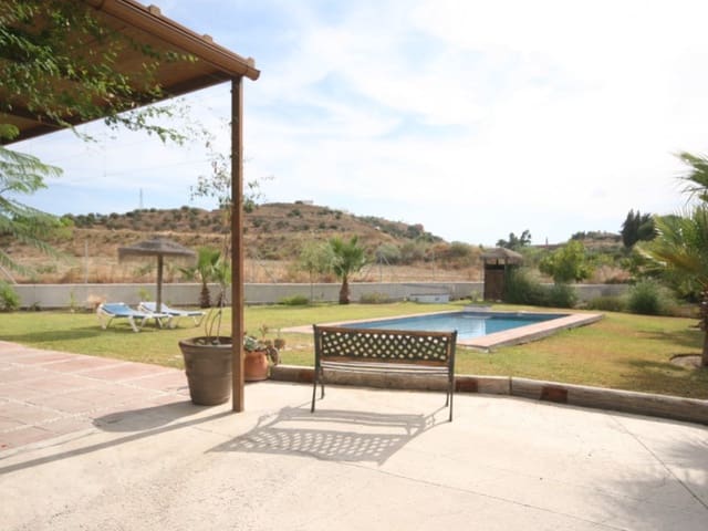 Finca/Casa Rural de 3 habitaciones en Coín en venta - 375.000 € (Ref: 9468439)