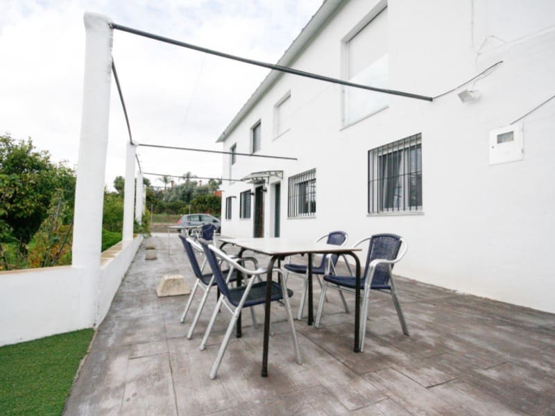 Finca/Casa Rural de 2 habitaciones en Cártama en alquiler - 900 € (Ref: 9518983)