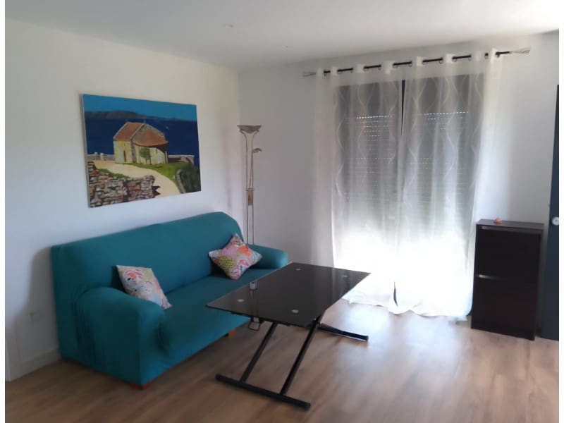 2 makuuhuone Maalaistalo vuokrattavana paikassa Cartama mukana uima-altaan 
autotalli - 900 € (Ref: 9518983)