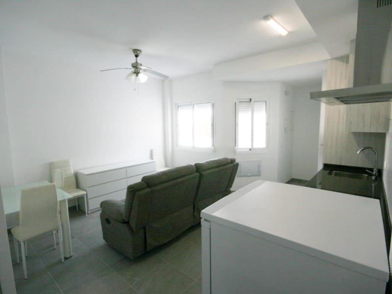 1 sypialnia Mieszkanie do wynajęcia w Coin - 700 € (Ref: 9531976)