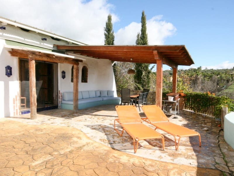 2 bedroom Finca/Country House for rent in Coin - € 1,400 (Ref: 9599359)
