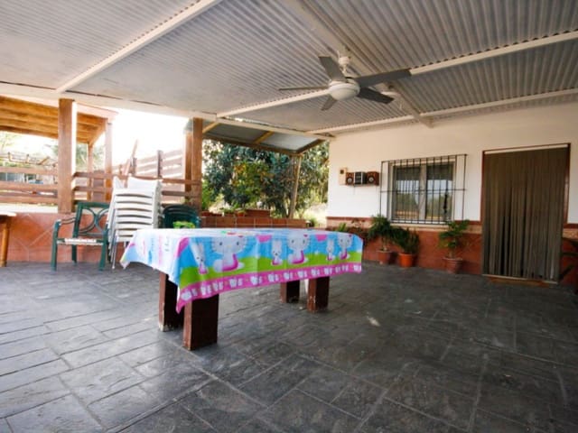 3 sovrum Finca/Hus på landet till salu i Coín - 289 000 € (Ref: 9651872)