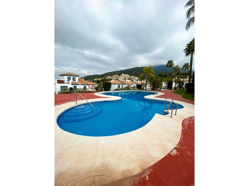 3 bedroom Flat for sale in Alhaurin Golf with garage - € 299,500 (Ref: 9651873)