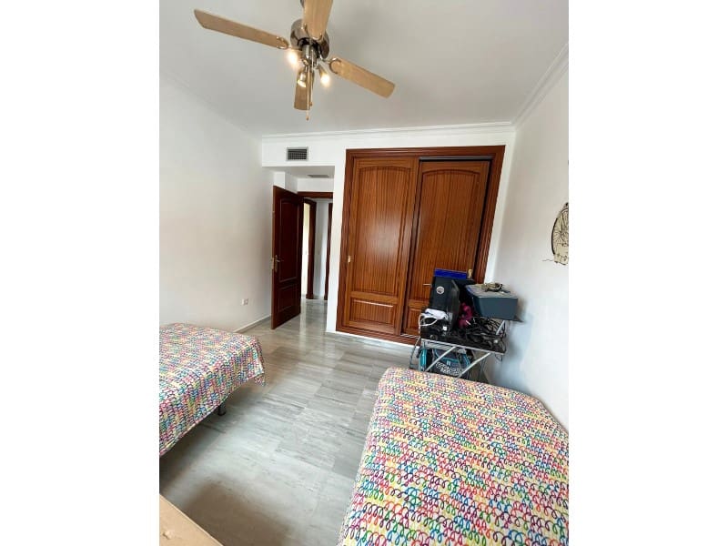 3 bedroom Flat for sale in Alhaurin Golf with garage - € 299,500 (Ref: 9651873)