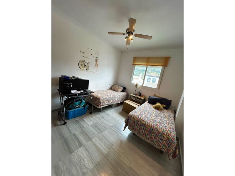 3 bedroom Flat for sale in Alhaurin Golf with garage - € 299,500 (Ref: 9651873)