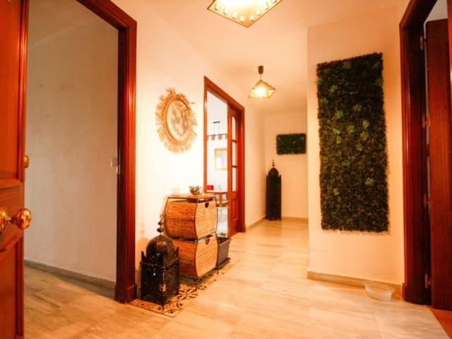 3 bedroom Flat for sale in Alhaurín Golf, Alhaurín el Grande with garage - € 299,500 (Ref: 9651873)