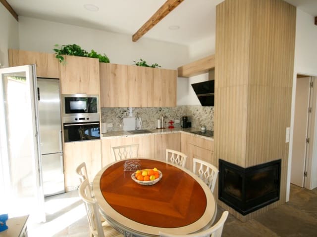 Finca/Maison de Campagne de 2 chambres à louer à Guaro - 1 500 € (Ref: 9656018)