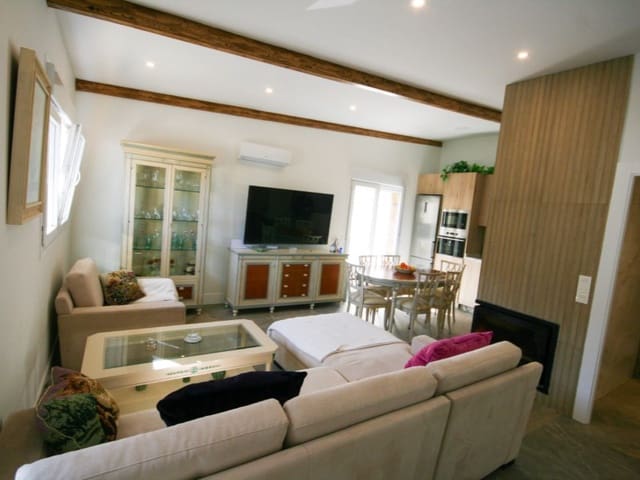 Finca/Maison de Campagne de 2 chambres à louer à Guaro - 1 500 € (Ref: 9656018)