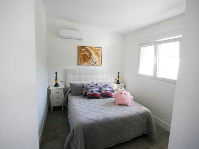 Finca/Maison de Campagne de 2 chambres à louer à Guaro - 1 500 € (Ref: 9656018)