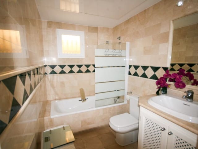 1 slaapkamer Flat te huur in Coín - € 650 (Ref: 9659212)