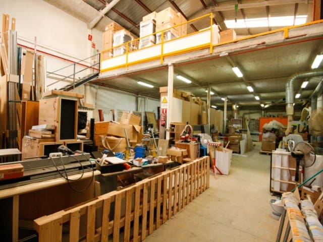 Local Comercial en Alhaurín el Grande en venta - 390.000 € (Ref: 9666196)