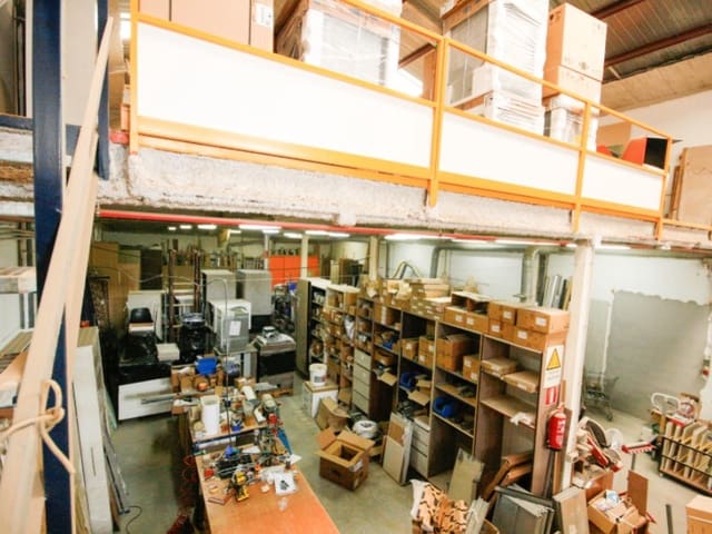 Local Comercial en Alhaurín el Grande en venta - 390.000 € (Ref: 9666196)