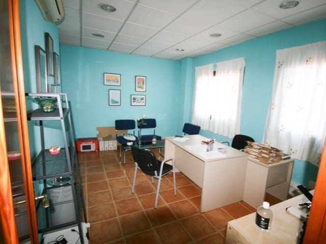 Kontor til salgs i Coín - € 110 000 (Ref: 9679669)