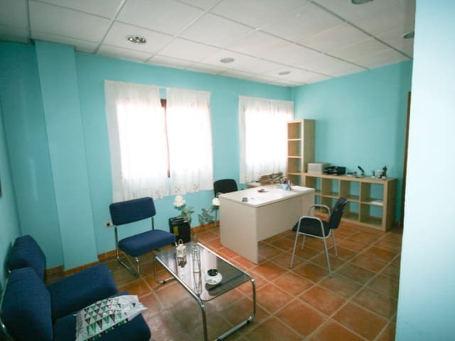 Kontor til salgs i Coín - € 110 000 (Ref: 9679669)