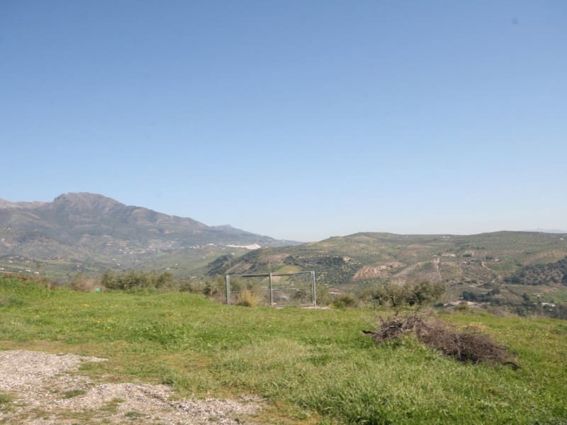 3 slaapkamer Finca/Landhuis te koop in Tolox - € 165.000 (Ref: 9738383)