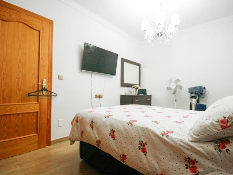 2 bedroom Flat for sale in Coin - € 195,000 (Ref: 9806297)