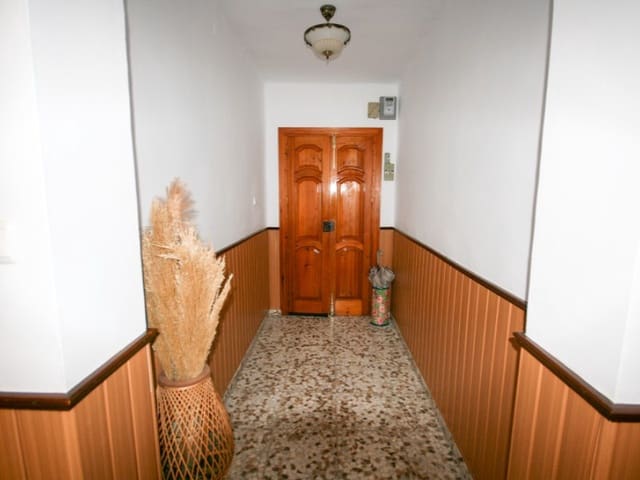 4 slaapkamer Huis te koop in Coín - € 235.000 (Ref: 9807861)