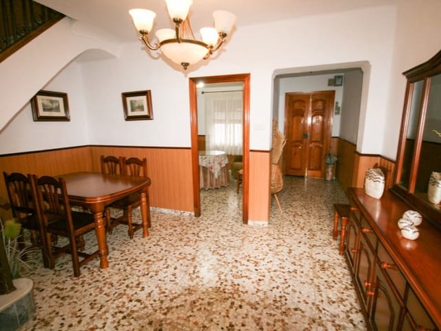 4 slaapkamer Huis te koop in Coín - € 235.000 (Ref: 9807861)