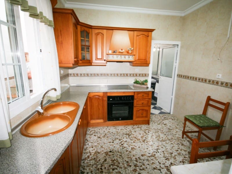 4 slaapkamer Huis te koop in Coin - € 235.000 (Ref: 9807861)