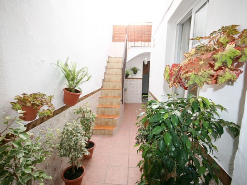 4 slaapkamer Huis te koop in Coin - € 235.000 (Ref: 9807861)