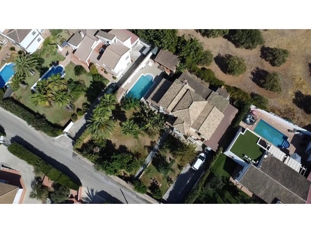4 slaapkamer Villa te koop in Alhaurín el Grande - € 695.000 (Ref: 9859700)