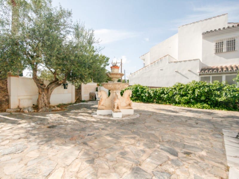 4 bedroom Villa for sale in Coin - € 463,500 (Ref: 9859701)