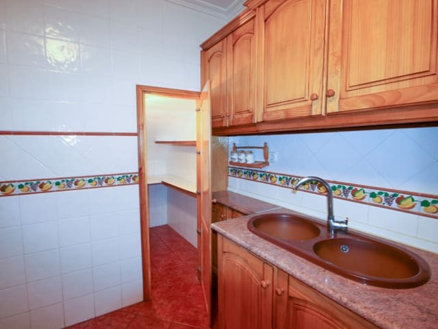 3 bedroom Townhouse for rent in Coín with garage - € 850 (Ref: 9864989)