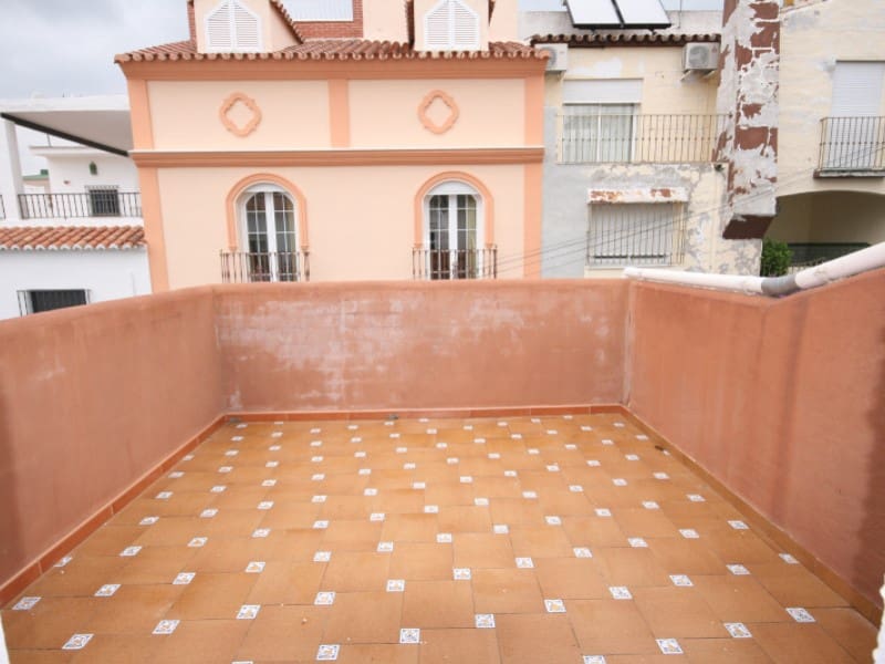 3 bedroom Townhouse for rent in Coin with garage - € 850 (Ref: 9864989)