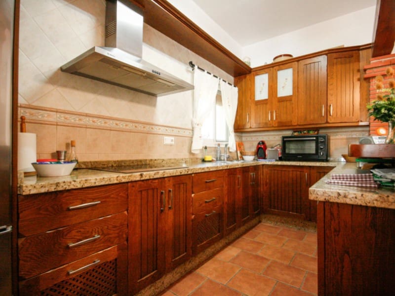 3 bedroom Finca/Country House for rent in Coin with pool garage - € 1,800 (Ref: 9889999)
