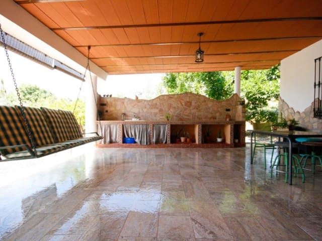 3 bedroom Finca/Country House for rent in Coín with pool garage - € 1,800 (Ref: 9889999)