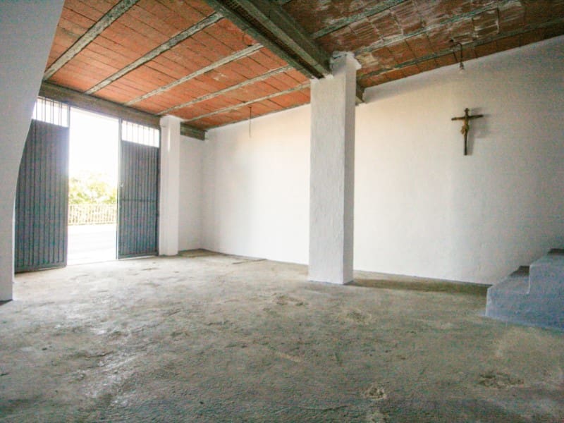 Comercial para venda em Coin - 115 500 € (Ref: 9892278)