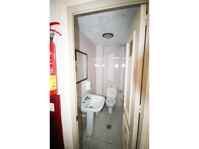 Kommersiell til salgs i Coín - € 149 000 (Ref: 9912757)